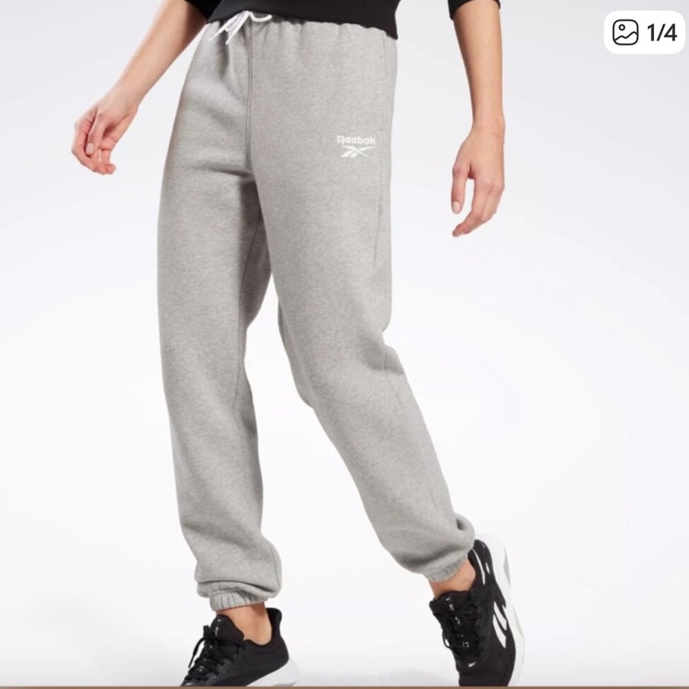 Reebok Women’s Gray Sweatpant Joggers